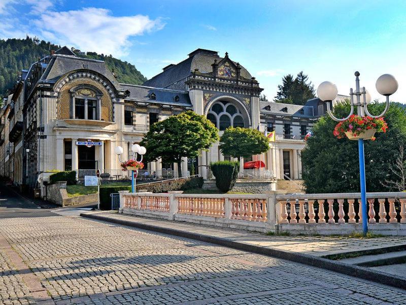 Апартаменти L'Ekrin Des Bains Ла-Бурбуль Екстер'єр фото