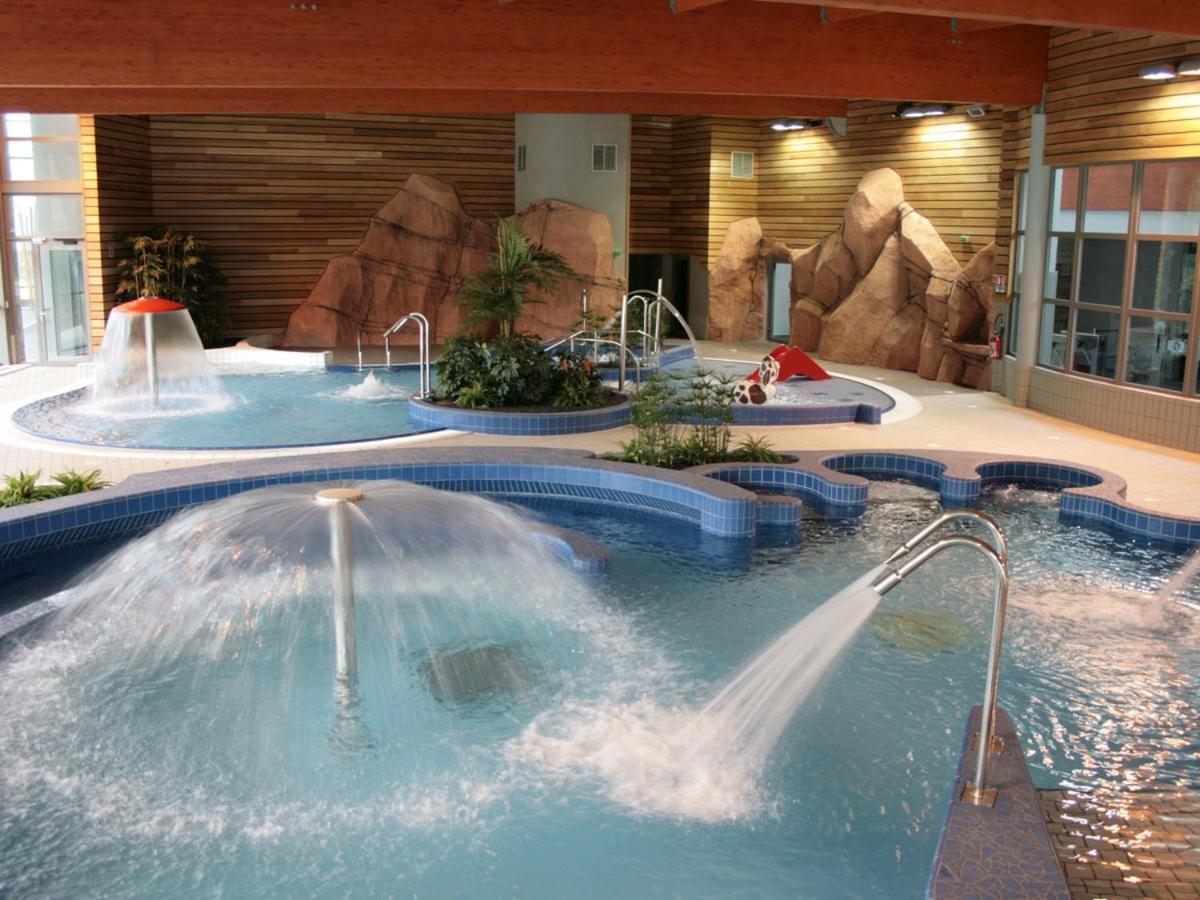 Апартаменти L'Ekrin Des Bains Ла-Бурбуль Екстер'єр фото